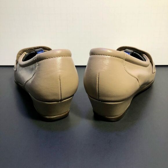Womens SAS Tripad Comfort Beige Slip On Loafers / Size 7 - Picture 5 of 9
